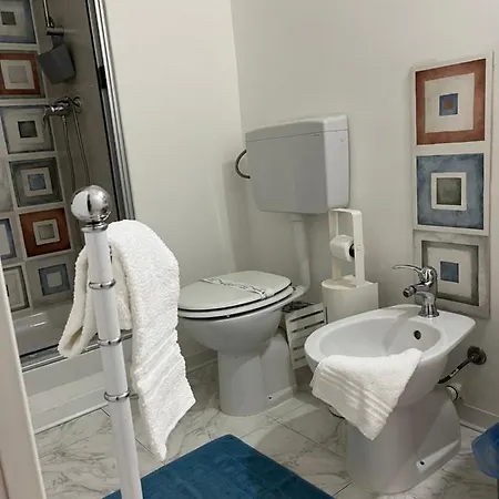 Eder A Un Passo Dal Teatro Greco 4*